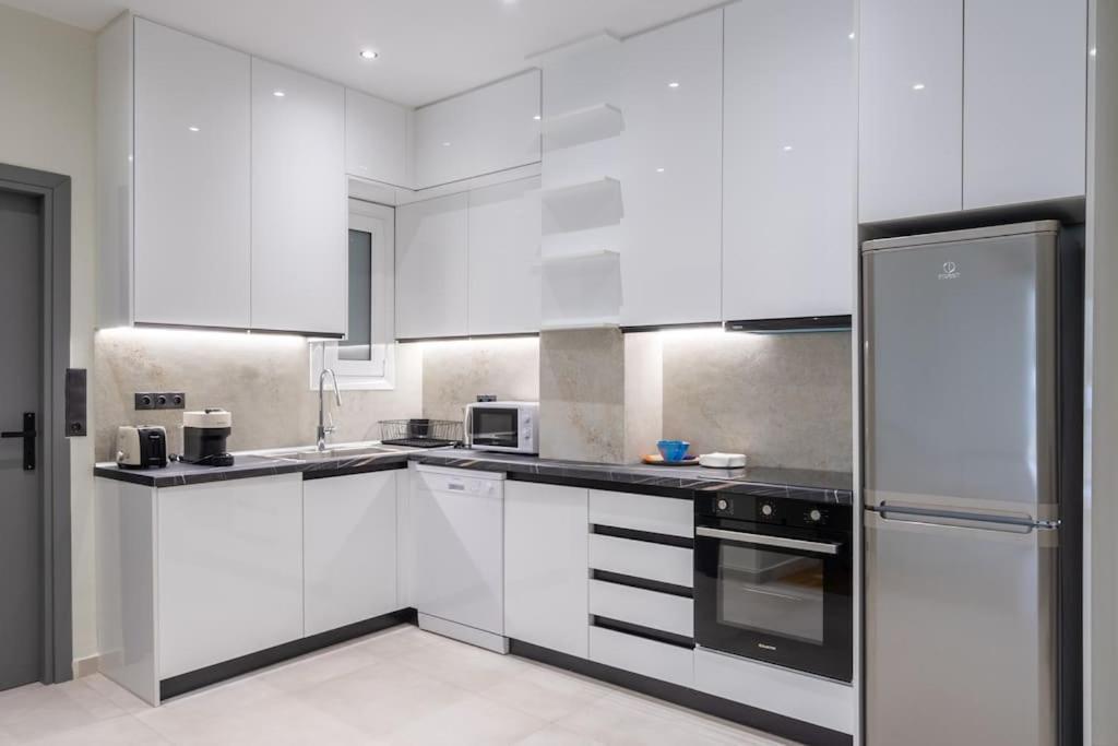 Contemporary Comfort In Athene